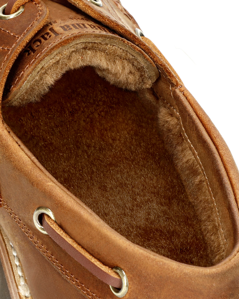 Boat Igloo náutico de piel con forro interior de pelo natural. cuero