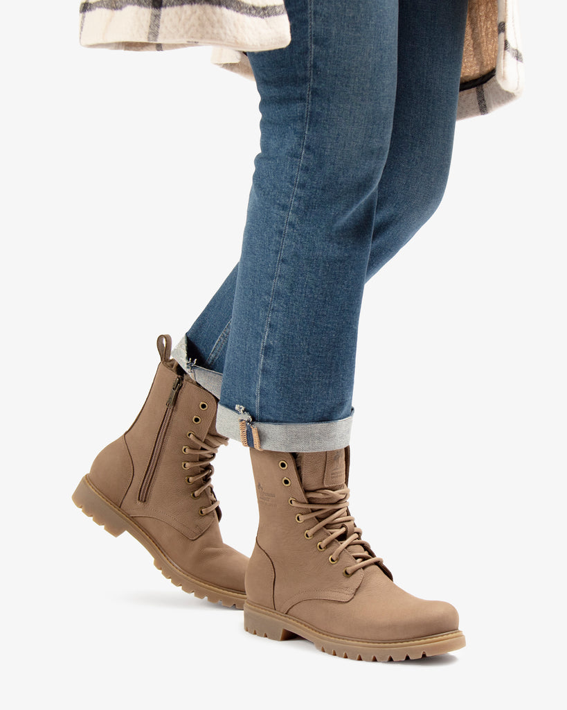 Frisia botas de piel con forro interior de pelo. taupe