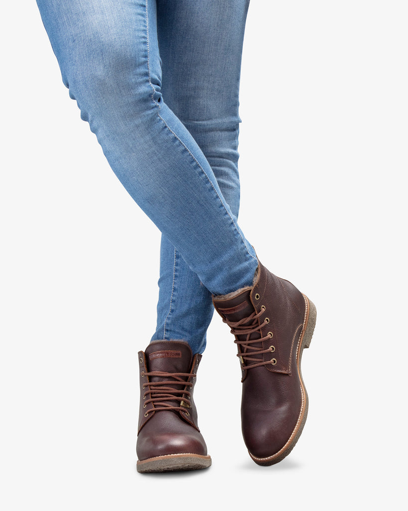 Glasgow Igloo botines de piel con forro interior de pelo natural. castaño