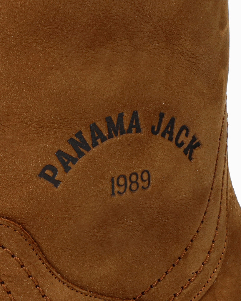 Hebe botas de piel con forro interior de pelo. cuero