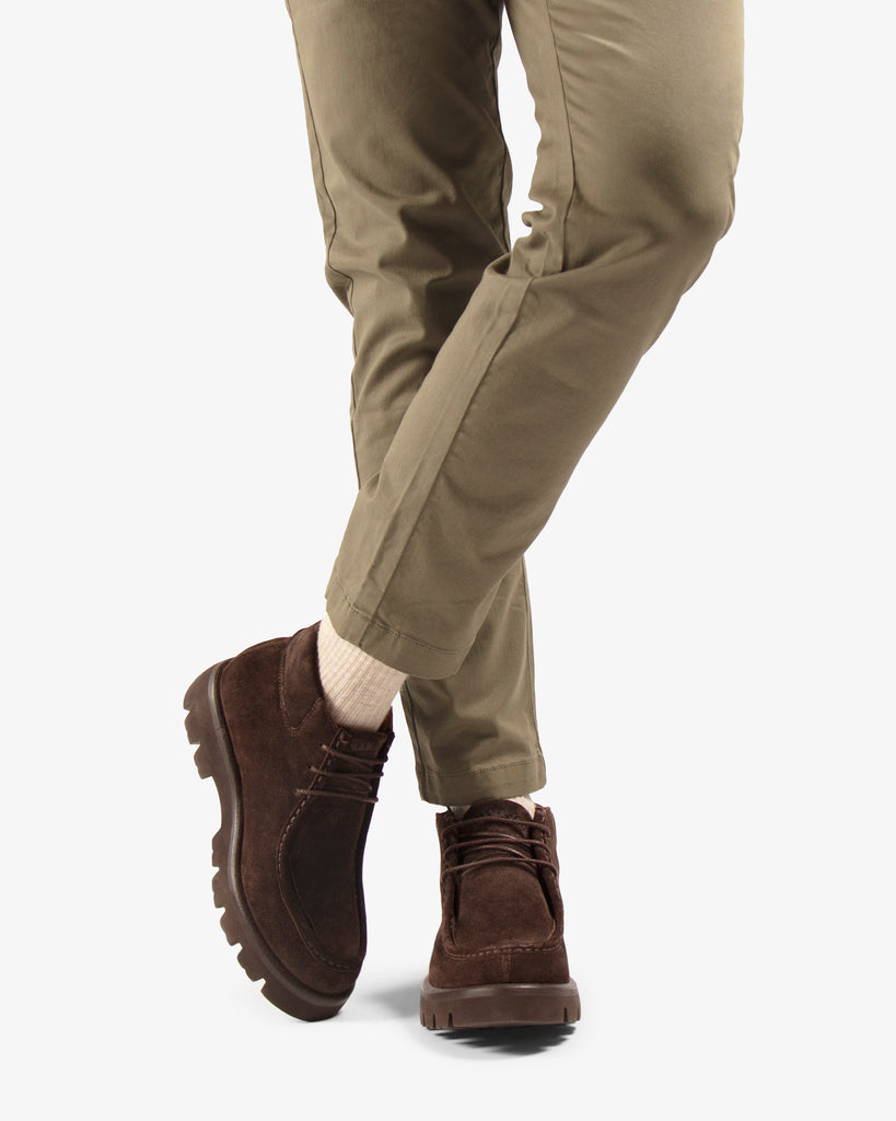 Lucca botín de piel con forro interior de piel. marron